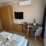 Apartman Aranypart 49-51 Siófok