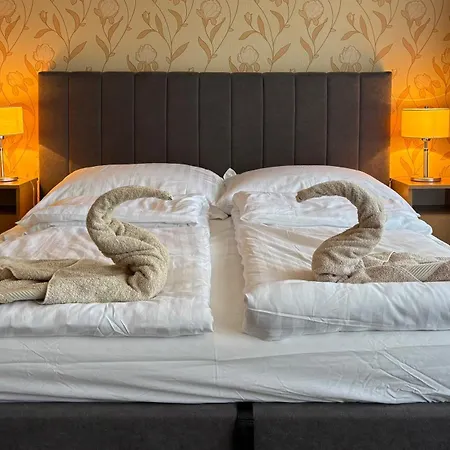 Aranypart 49-51 Апартаменты *